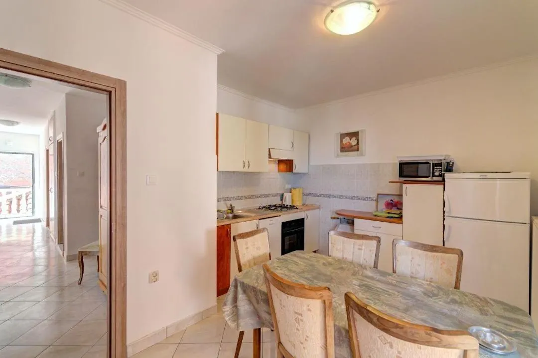Jelka Nv 1 - Apartment 6 Pax With Two Terraces, Sea View, Parking, Grill Novi Vinodolski