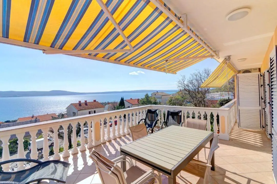 Jelka Nv 1 - Apartment 6 Pax With Two Terraces, Sea View, Parking, Grill Novi Vinodolski